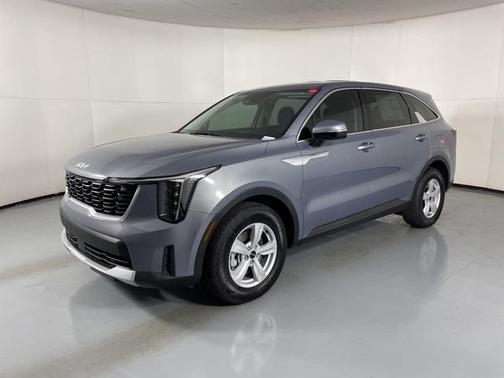 2025 Kia Sorento LX