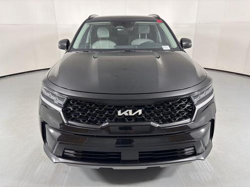 Ebony Black 2022 Kia Sorento SX