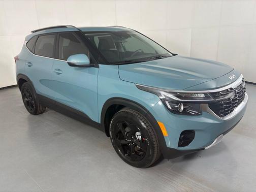 Blue 2026 Kia Seltos EX