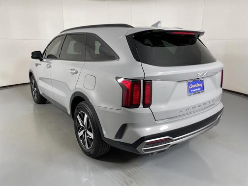 2022 Kia Sorento EX