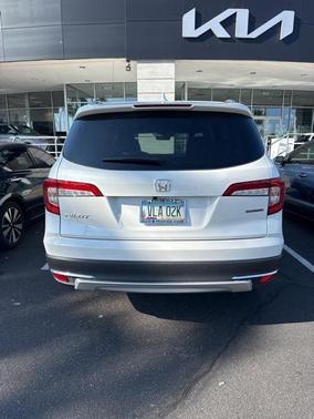 2022 Honda Pilot Touring 8-Passenger