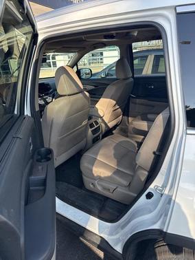 2022 Honda Pilot Touring 8-Passenger