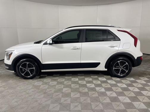 2025 Kia Niro EX
