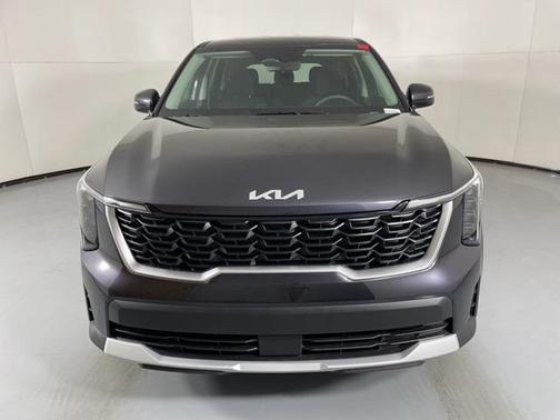 2025 Kia Sorento LX