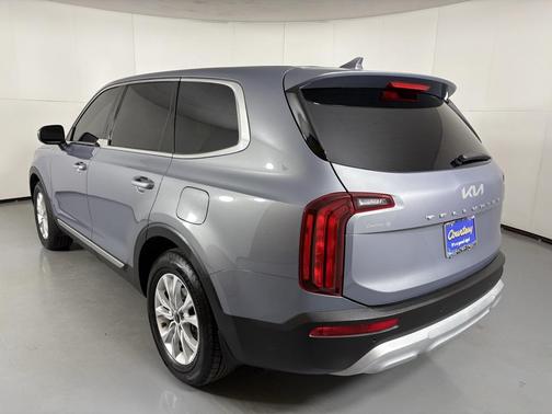2022 Kia Telluride LX