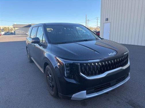2025 Kia Carnival LXS