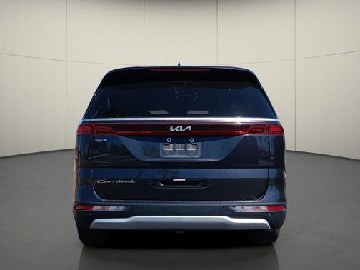 2022 Kia Carnival EX