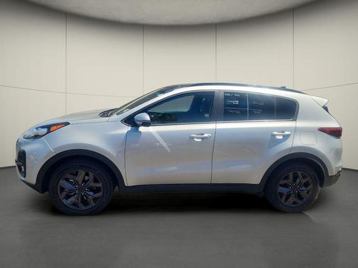 Sparkling Silver 2022 Kia Sportage S