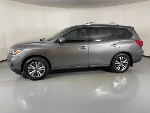 2020 Nissan Pathfinder S 2WD