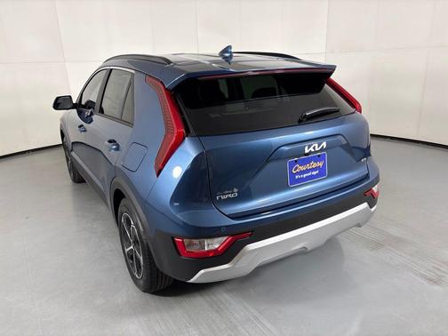 Mineral Blue 2026 Kia Niro EX