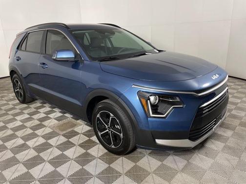 2025 Kia Niro EX