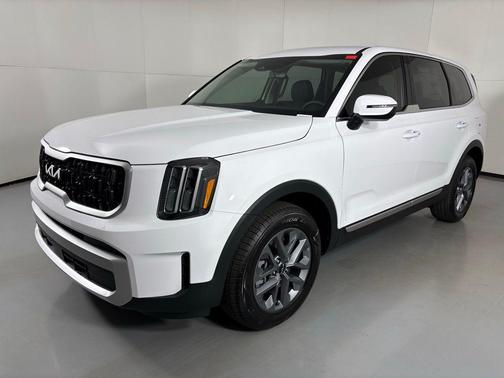 2025 Kia Telluride LX