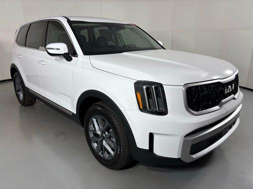 2025 Kia Telluride LX