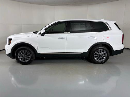 2025 Kia Telluride LX