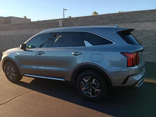 2022 Kia Sorento Hybrid S