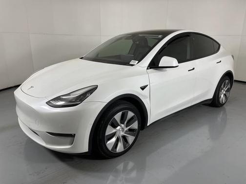 2022 Tesla Model Y Long Range Dual Motor All-Wheel Drive