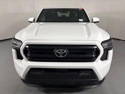 Ice Cap 2025 Toyota Tacoma SR5