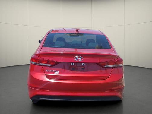 Scarlet Red 2018 Hyundai ELANTRA SE