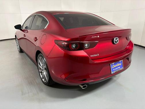 2025 Mazda Mazda3 FWD w/Preferred Package