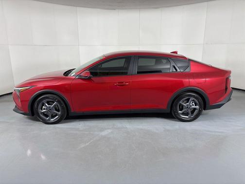 Currant Red 2026 Kia K4 LXS