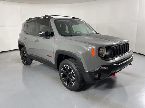 2023 Jeep Renegade Trailhawk