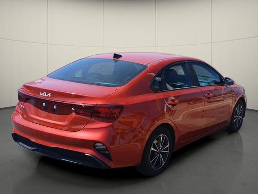 Fire Orange 2022 Kia Forte LXS