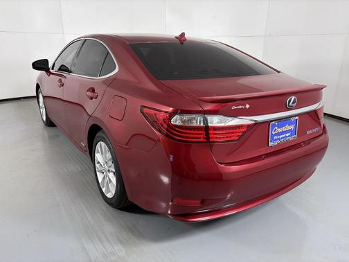 2013 Lexus ES 300h Base