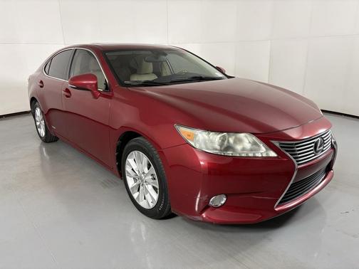 2013 Lexus ES 300h Base