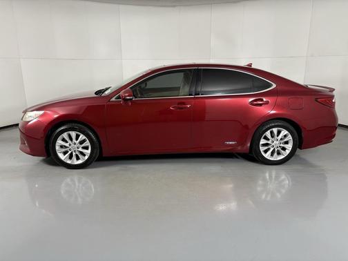 2013 Lexus ES 300h Base