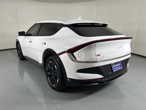 2025 Kia EV6 Wind