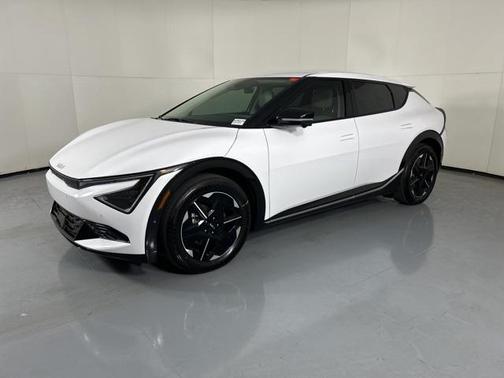 2025 Kia EV6 Wind