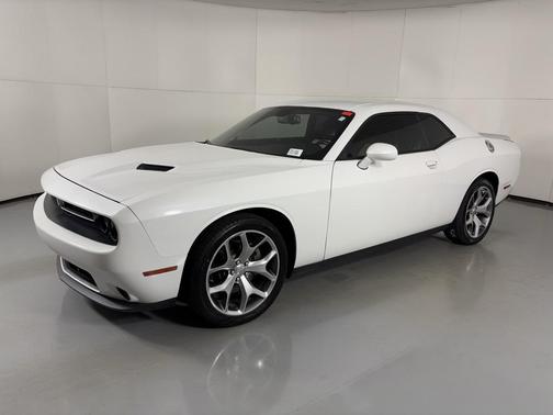 2015 Dodge Challenger SXT Plus
