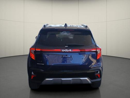 Dark Ocean Blue 2024 Kia Seltos EX