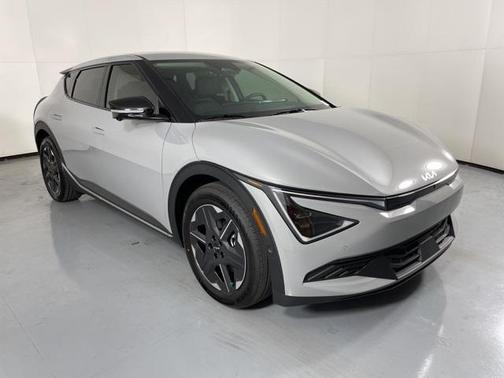 2025 Kia EV6 Light Long Range
