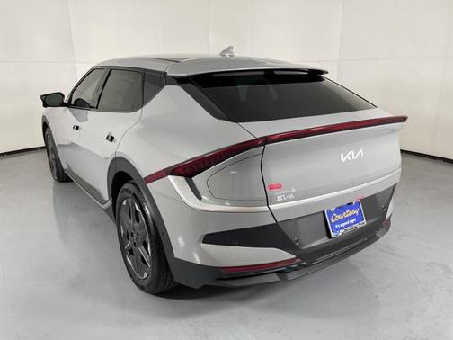 2025 Kia EV6 Light Long Range