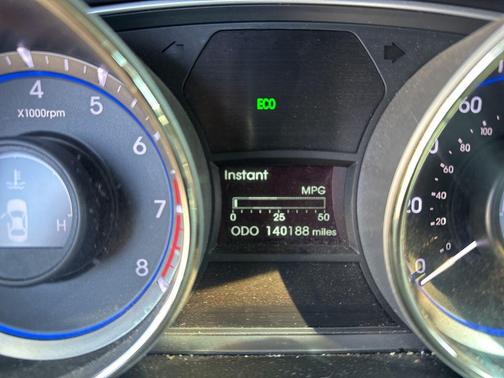 2013 Hyundai SONATA GLS