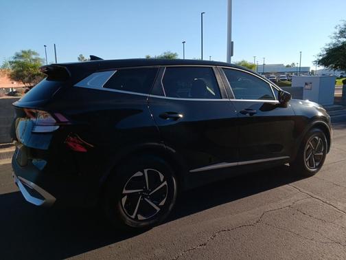 2024 Kia Sportage Hybrid LX