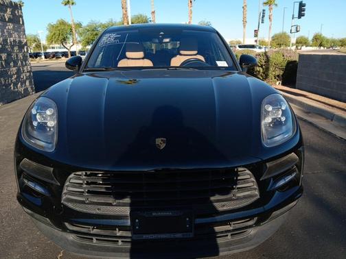 2021 Porsche Macan Base