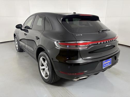 2021 Porsche Macan Base