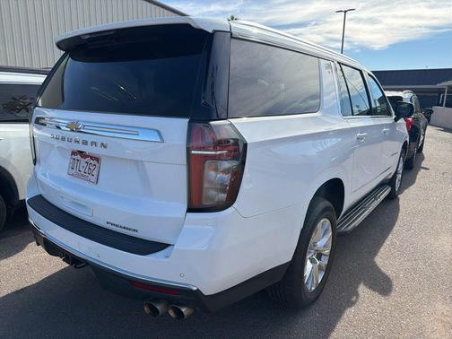 2023 Chevrolet Suburban Premier