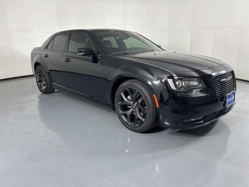 2022 Chrysler 300 S