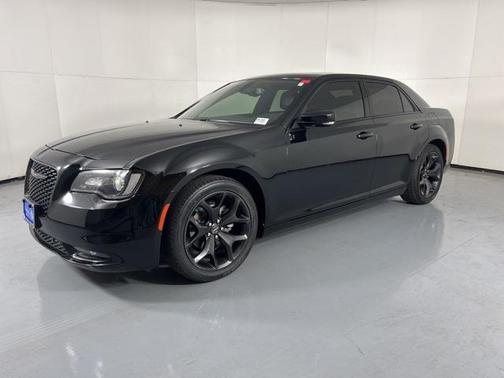 2022 Chrysler 300 S