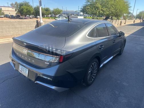 2025 Hyundai SONATA Hybrid Limited