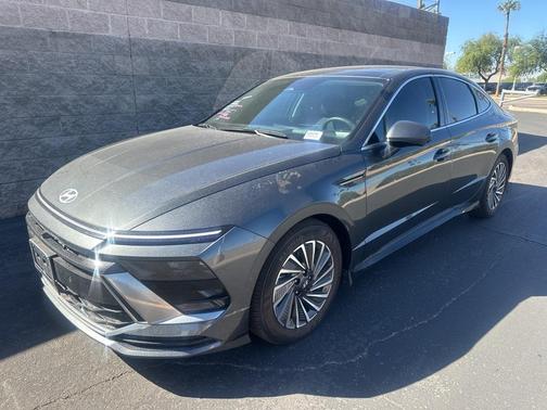 2025 Hyundai SONATA Hybrid Limited
