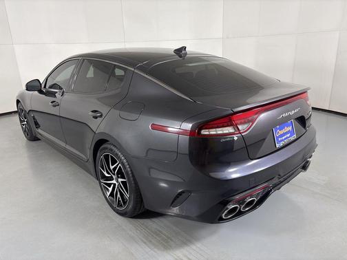 2022 Kia Stinger GT-Line