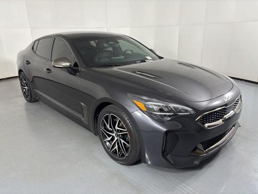 2022 Kia Stinger GT-Line
