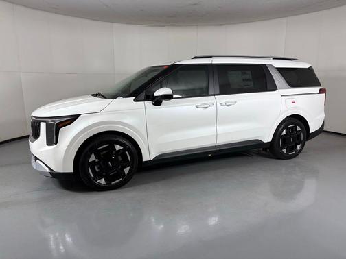 Snow White Pearl 2026 Kia Carnival EX