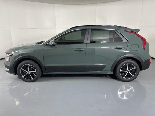 2025 Kia Niro EX