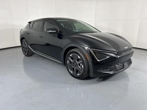 2025 Kia EV6 Light Long Range