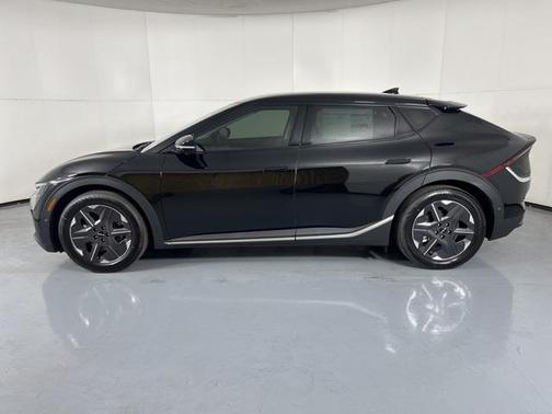2025 Kia EV6 Light Long Range